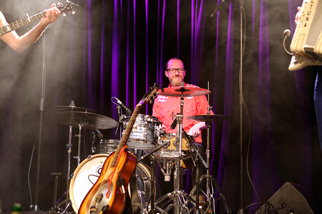 Los Santos und The Beez bei der Commusication