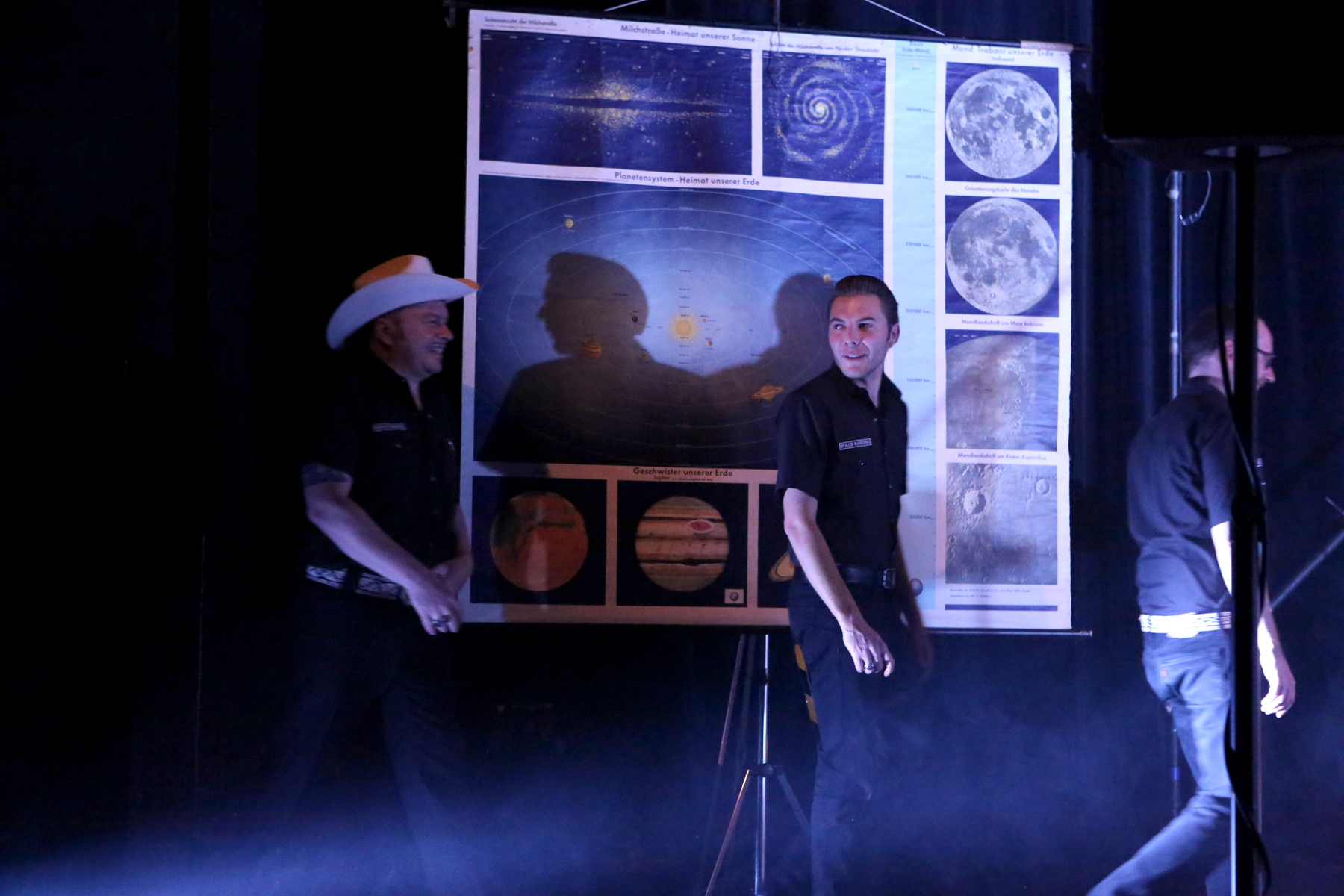 Los Santos im Theater Rampe